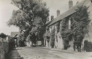 Sa maison à Villeneve-sur-Fère