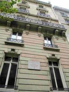 18, avenue de la Bourdonnais à Paris