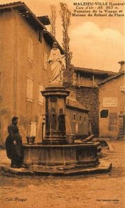 Place Eugène de Rozières à Le Malzieu-Ville