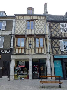 7, place Gordaine à Bourges