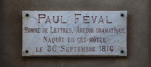 Hôtel de Blossac au 6, rue du Chapitre à Rennes - plaque -