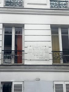 110, rue Lepic à Paris - plaque -