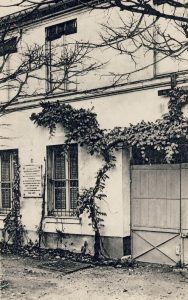 57, rue Violet à Paris