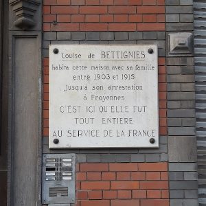 166, rue Isly à Lille - plaque -
