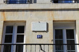 46, rue Ecuyère à Caen - plaque -