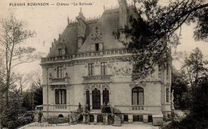 Château de la Solitude au Plessis-Robinson - avant -
