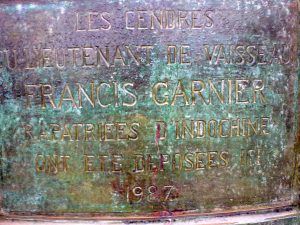 Ses cendres dans le monument