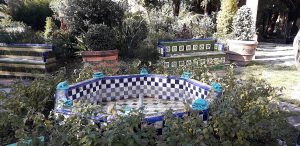 Sa demeure Fontana Rosa - le bassin et le banc -