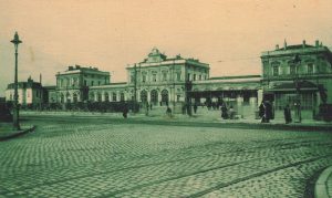 Naissance à la gare de Reims
