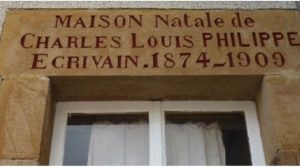 Sa maison natale à Cérilly - plaque -