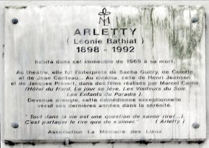 14, rue Rémusat à Paris - plaque -