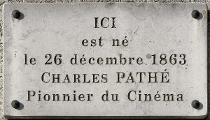 Sa maison natale à Chevry-Cossigny - plaque -