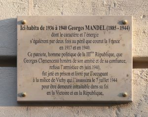 67, avenue Victor Hugo à Paris - plaque -
